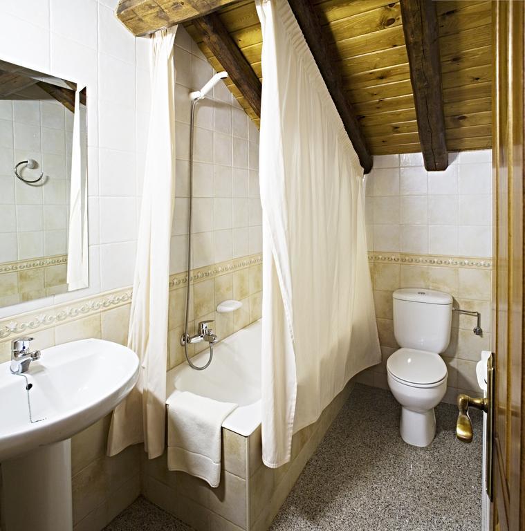 ברוטו Apartamentos Casa Buisan חדר תמונה