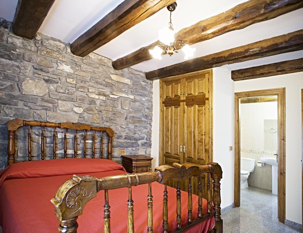 ברוטו Apartamentos Casa Buisan חדר תמונה